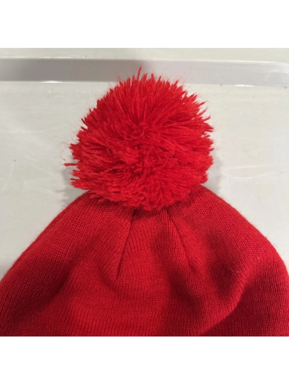 Cincinnati Bearcats Red Knit Cuffed Winter Toboggan Pom Beanie Top World Caps - Picture 6 of 8